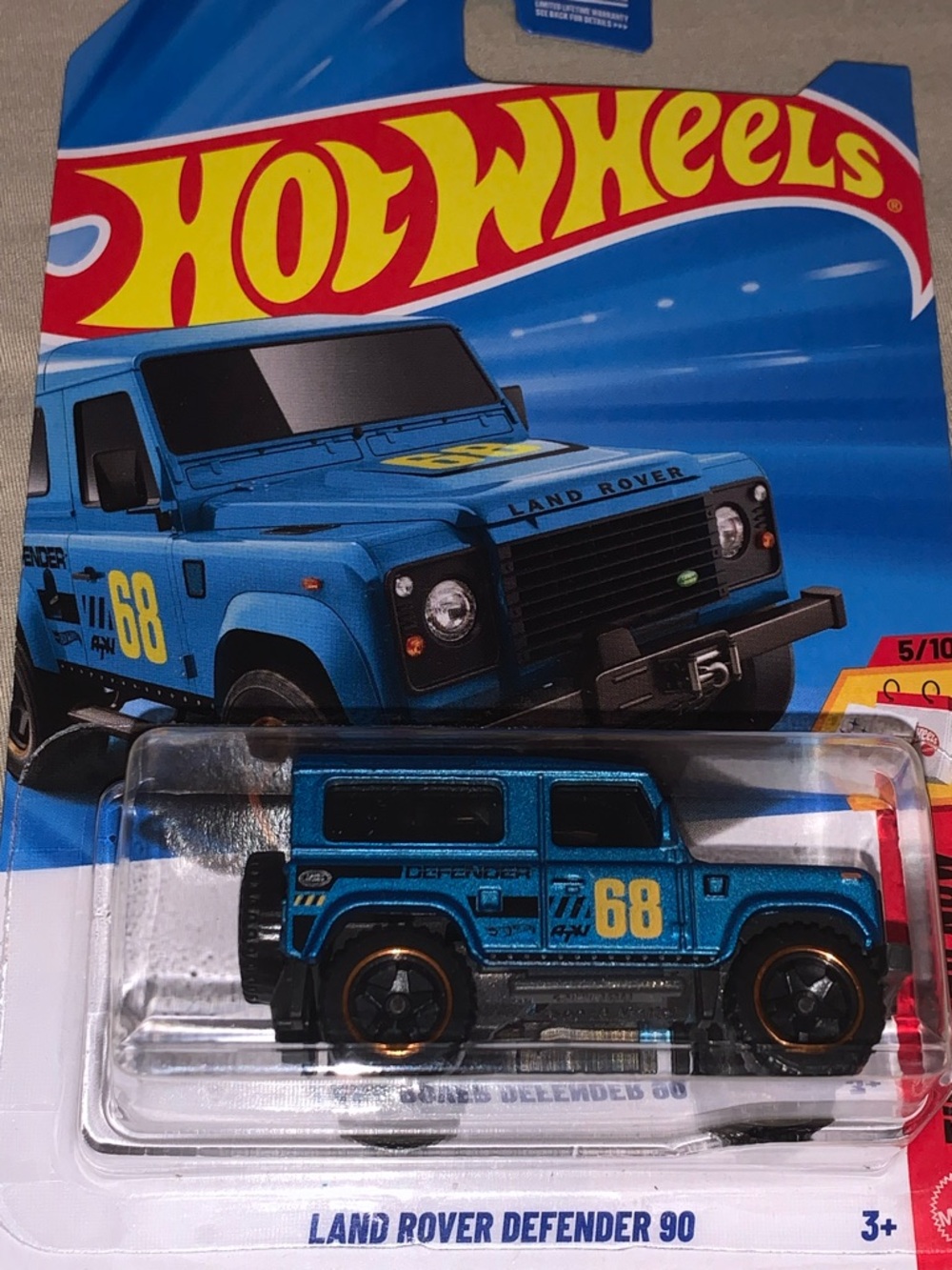 Land Rover Defender 90 Hot Wheels - Picture 3 of 7